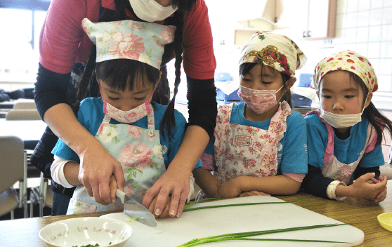 「キッズトントン教室」食育勉強会にも参加