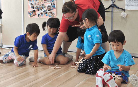 アイス棒で作ったCatapultはどこまで飛ばせる？